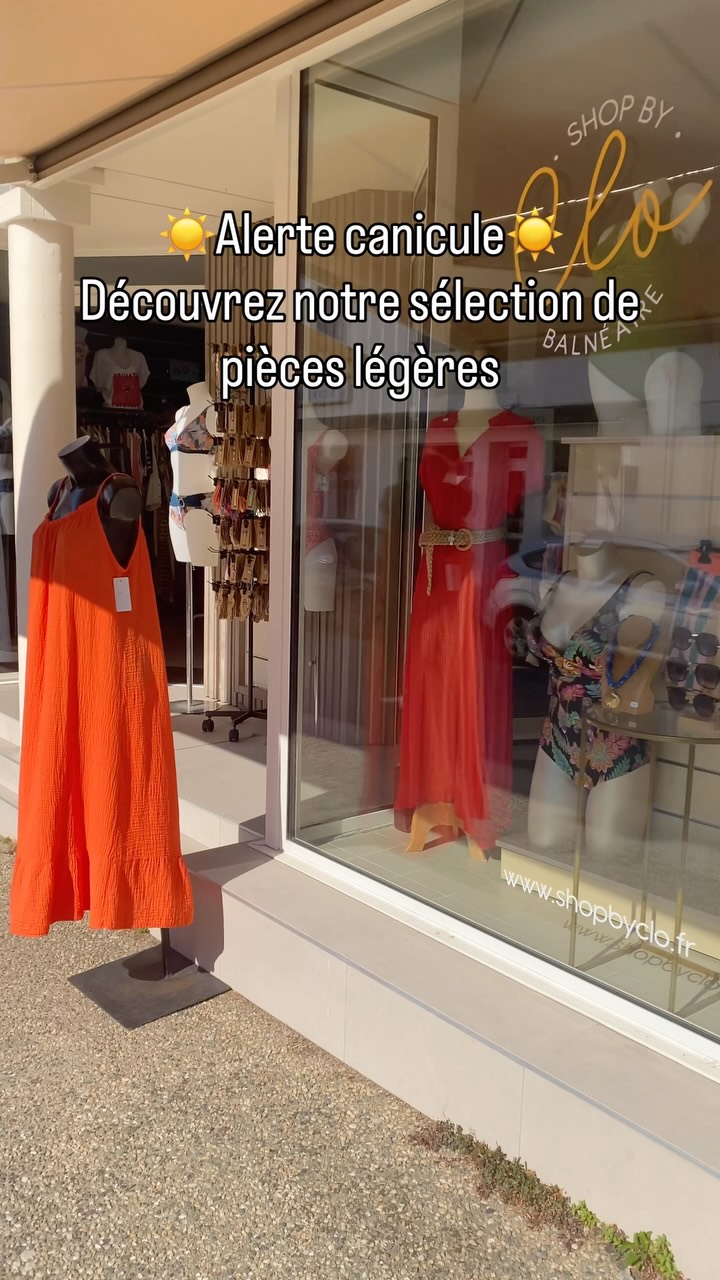 ☀️ Nouvelle vitrine, nouvelle ambiance…

Avec cette canicule, on a imaginé une sélection pensée pour traverser l’été avec style : des robes légères, des matières agréables à porter, et nos jolis éventails qui deviennent vite les meilleurs alliés des journées ensoleillées. 🌿✨

Et parce qu’on s’adapte aussi à la météo, les horaires de la boutique évoluent pour vous accueillir aux heures les plus agréables. Pensez à consulter nos stories pour connaître les horaires du jour. 💛

📍Toutes ces nouveautés vous attendent en boutique et sur l’e-shop.

Alors… quelle est votre arme secrète contre la chaleur : la robe ultra légère ou l’éventail toujours à portée de main ? ☀️🤍
~
#shopbyclo #modefemme #eshopmode #vendee