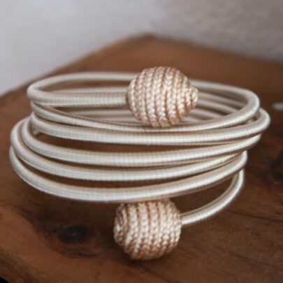Bracelet spiral soie Ecru