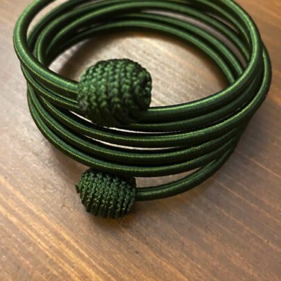 Bracelet spiral soie vert kaki