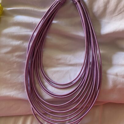 Collier multi-rangs en soie Lilas