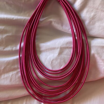 Collier multi-rangs en soie Rose