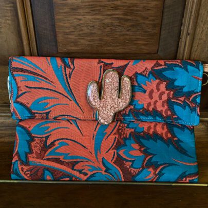 Pochette motifs corail et turquoise boucle cactus