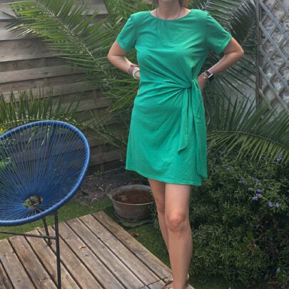 Robe courte à nouer