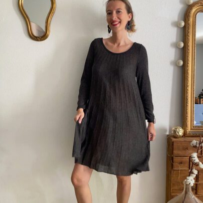 Robe en maille plissée