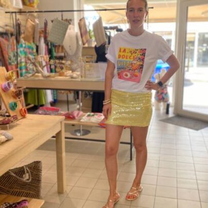 Jupe courte à sequins jaune