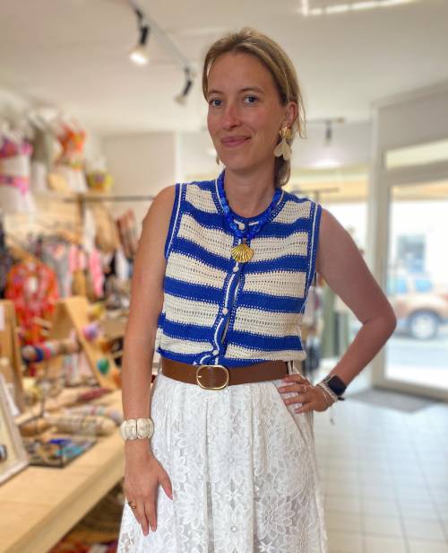 Gilet-crochet-bi-colore-bleu-ecru_1