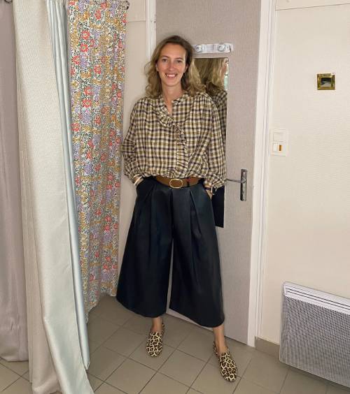 jupe-culotte-similicuir-noir-johanna-paris_3