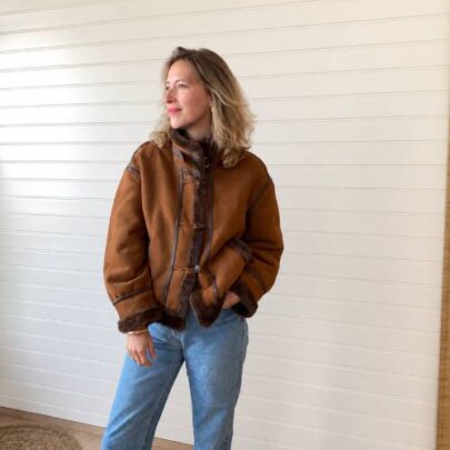 Veste courte camel doublée fausse fourrure – Johanna Paris